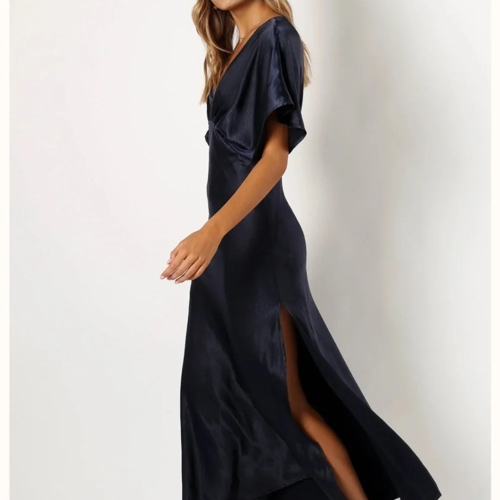 Petal & Pup Navy Midi Dress - Picture 3 of 7